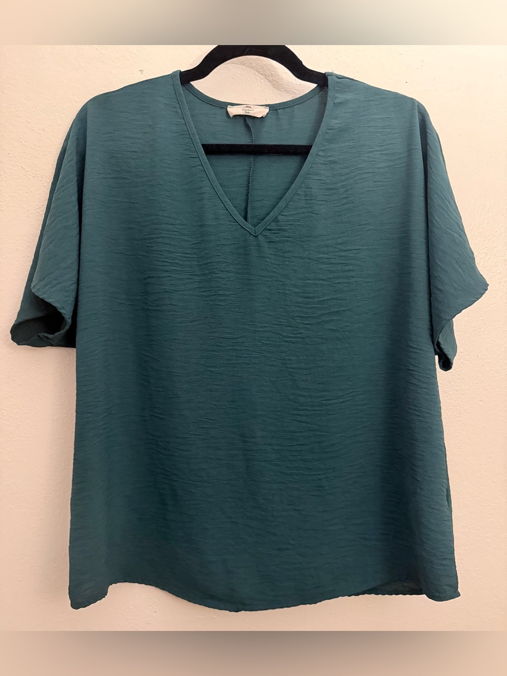 Entro Teal Green V-Neck Short Sleeve Blouse Size L